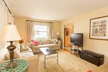 大学生が一人暮らし をするメリット・デメリット って?