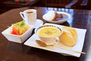 まるで映画の世界！salon de 1904